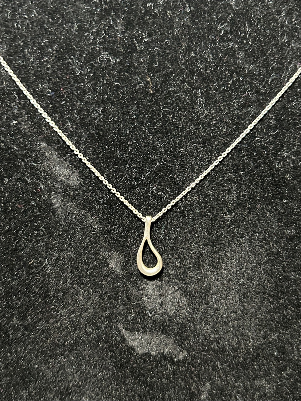 438. Tiffany & Co. Silver Teardrop Pendant Necklace - Picture 1 of 4